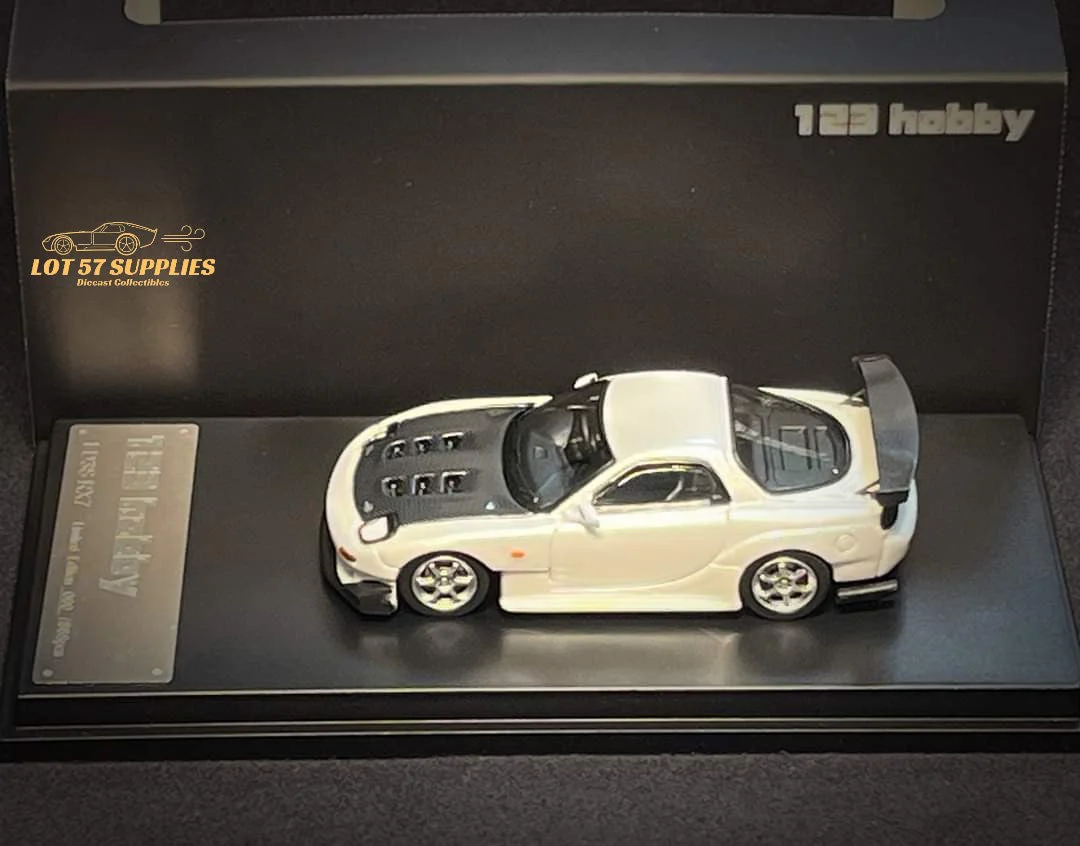 123 Hobby Mazda FD3S RX-7 in Pearl White 1:64 - Image 4